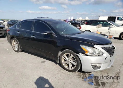 2015 Nissan Altima 2.5 from USA, damaged, VIN 1N4AL3AP7FC226610